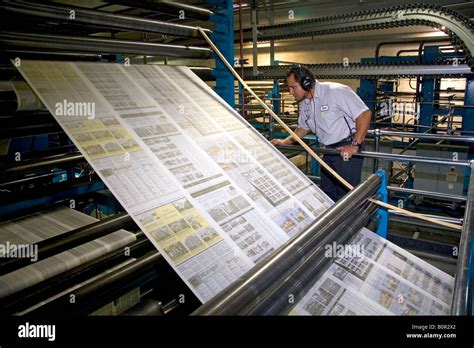 Printing News.